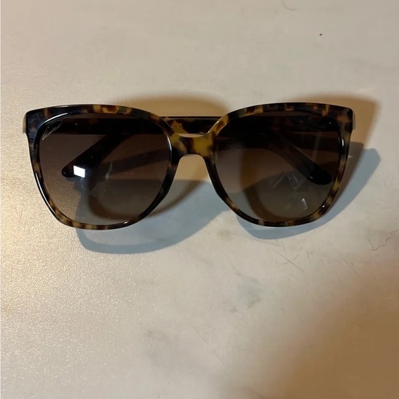 Gucci oversized sunglasses